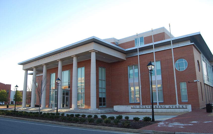 Hampton Courthouse building